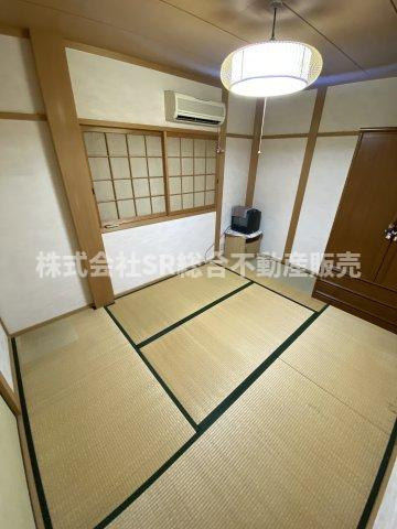 使い勝手のいい寝室です