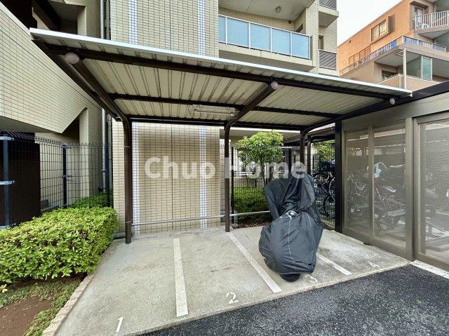 【バイク置場】最新の空き状況や費用などの詳細は担当スタッフまでお問い合わせください。