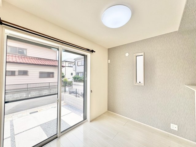 リビングとダイニングがきちんと分ける事が出来ます。ご飯を家族で食べるときには自然と家族でお話が出来ますね