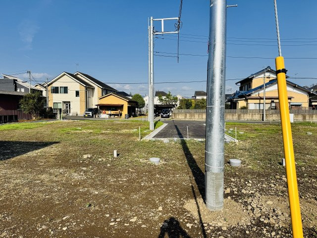 ～閑静で落ち着きのある住宅地内　建築条件の付いていない売地です～