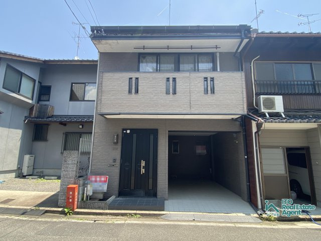 外観：326000205379