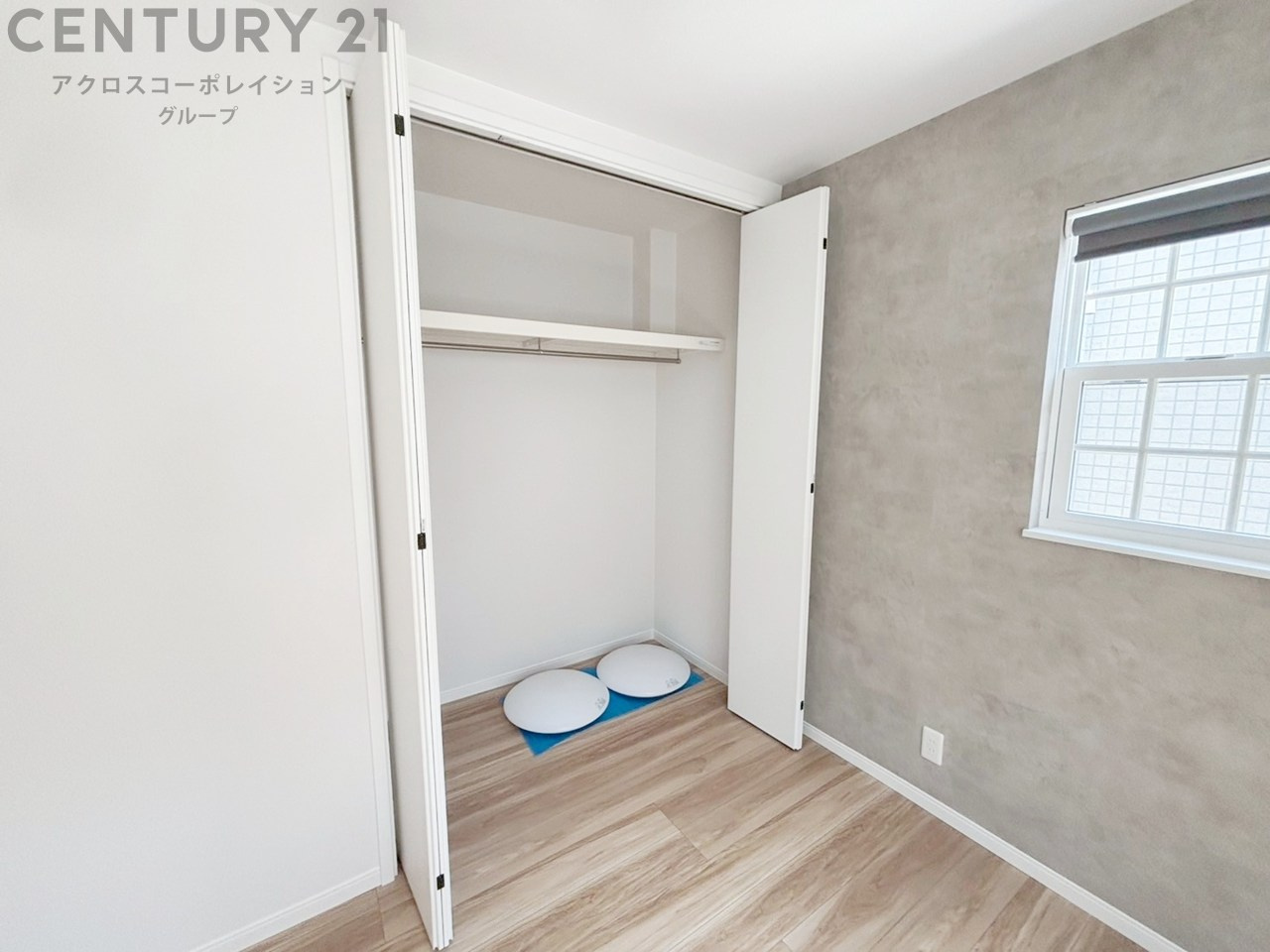 衣類やアクセサリー、小物類の収納が便利で整理整頓がしやすく、部屋の美観を保ちつつ、スペースを最大限に活用できます。衣服のしわやダメージを防ぎ、長持ちさせることができます。