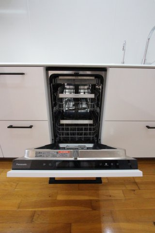 食洗機はフロントオープンタイプを採用！食器の出し入れがしやすく大容量で重宝しそうですね！