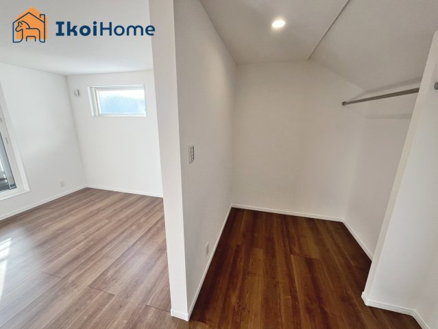 ◆同社施工例◆玄関には土間収納がございます！釣り道具やキャンプ用品など収納には困りません！