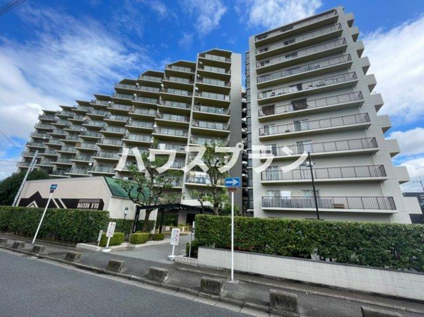 メゾンドール香里園の外観