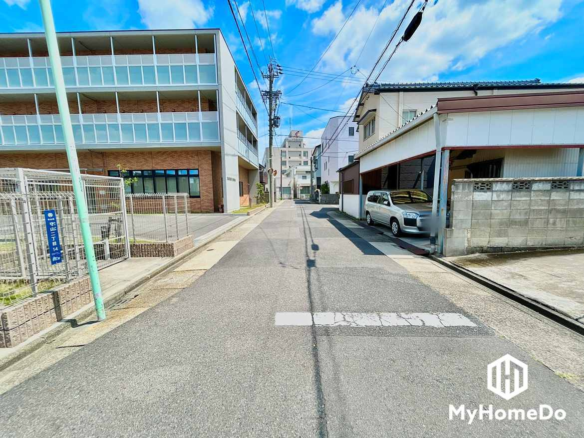 前面道路含む現地写真