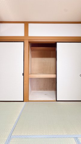 1Ｆ北側和室の収納になります♪