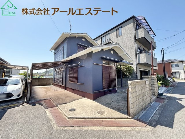 外観：328000645717