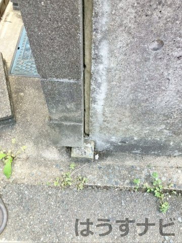 境界付近に目印が確認できます