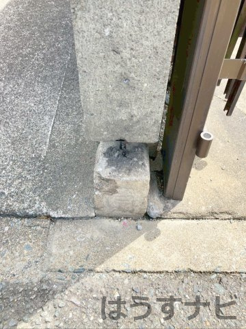 境界付近に目印が確認できます