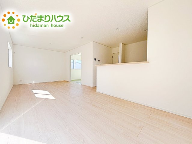 ホワイトを基調としたLDKは、明るく上品な心地よさを演出してくれます。空間に広がりをもたらし、より一層広く感じさせてくれます。