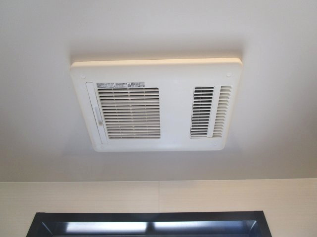 浴室乾燥機付き