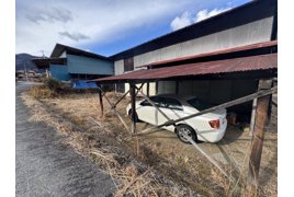 秩父市荒川白久の倉庫付き土地の外観