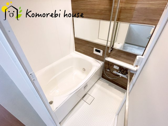 コンパクトで使いやすいお風呂です