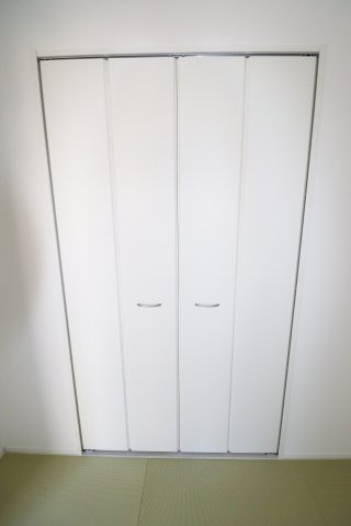 【郡山市菜根３丁目　　　１号棟　　　桜小学校、郡山第３中学区の収納】