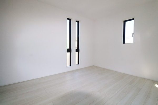 【郡山市菜根３丁目　　　１号棟　　　桜小学校、郡山第３中学区の洋室】