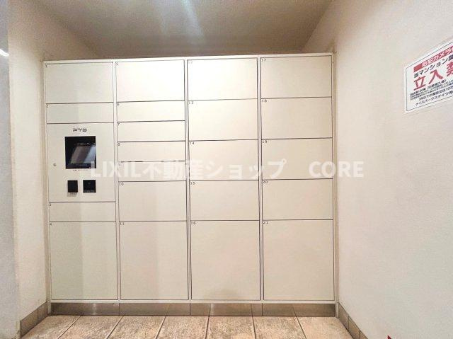 外出中でも荷物が受け取れる宅配BOX完備！ネットショッピング等を活用されている方にもピッタリです。