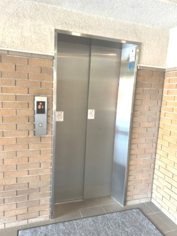 管理体制良好！定期的にエレベーター点検されております。