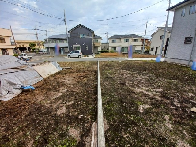 家を建てる前提で土地を探している場合、地盤の丈夫さは譲れない条件の一つです。地盤が脆弱だと追加工事が必要となります。また、過去に地盤沈下や液状化現象を起こした土地は、できるだけ避けた方がいいでしょう。