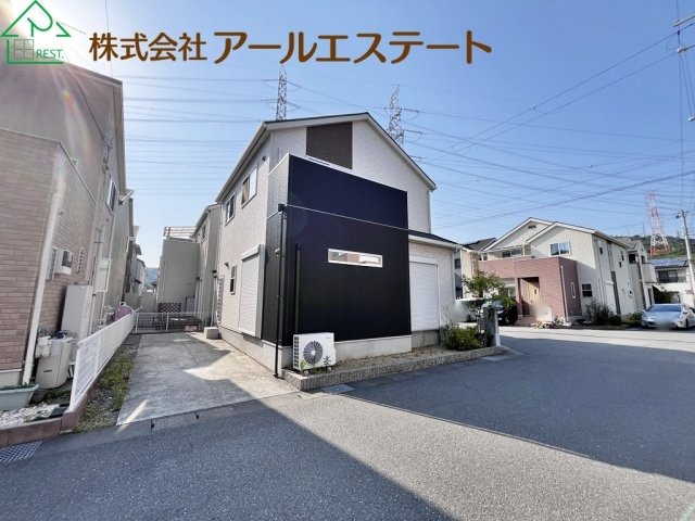 外観：328000641013