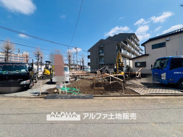 【A　cozy　space】◆余白のある暮らし◆　人を招いても、ひとりで過ごしても心地よい住空間。　温もりを感じるこの場所が、暮らしの輪郭をやさしく描いていく。
