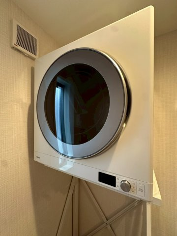 家事の時短を叶える人気のガス衣類乾燥機「乾太くん」。天候や時間を気にせず洗濯物を乾かせるため、共働きのご家族にも心強い味方です！タオルもふっくら仕上がり、日々の暮らしの質がぐんと高まります。