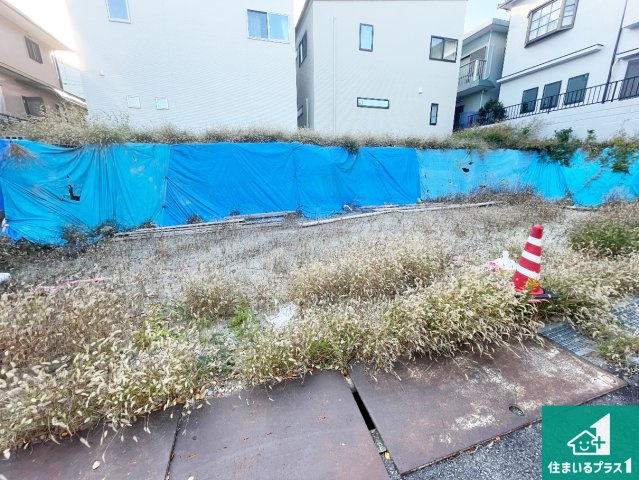 周辺は落ち着いた街並みの住宅地！子育てがしやすい住環境です！現地でしかわからない事もございます。是非一度ご覧ください。