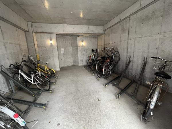 【アクアパークシティ岸和田南２番館　中古マンションの共用部分】