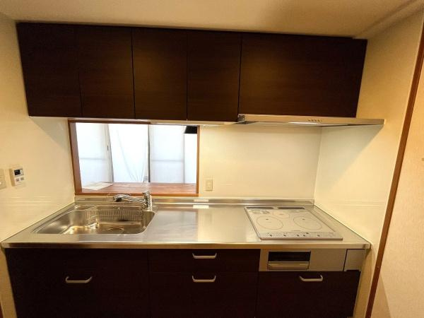 【アクアパークシティ岸和田南２番館　中古マンションのキッチン】