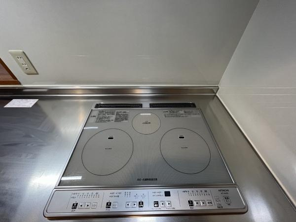 【アクアパークシティ岸和田南２番館　中古マンションのキッチン】