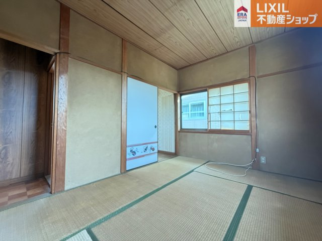 和室ならではの温かな和の空間で寛ぎの時間を過ごせます