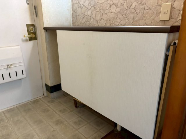 しっかりとしたカウンター式のシューズボックス