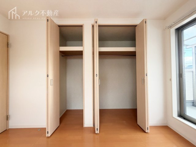 クローゼット収納