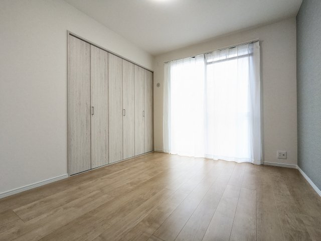 各居室にたっぷり収納があるため、お部屋もすっきり片付きます♪