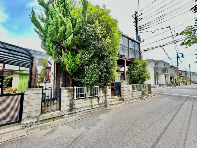 南東・南西角地で陽当り良好！敷地約28坪・ご家族のライフスタイルに合わせた自由設計が可能です！当社無料の間取り作成も承ります！建物イメージや資金計画などお気軽にご相談ください。
