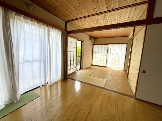 1階約6帖の和室は客間としても利用可能です！