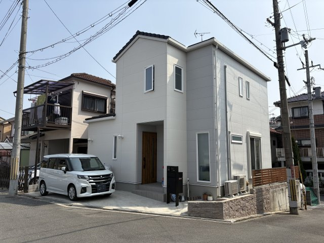 外観：327002221443