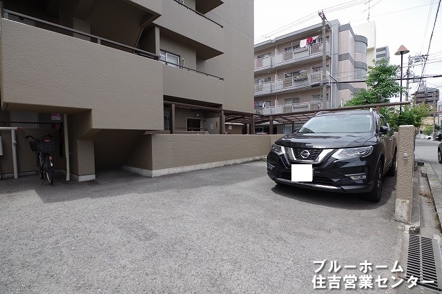 敷地内駐車場がございます！
