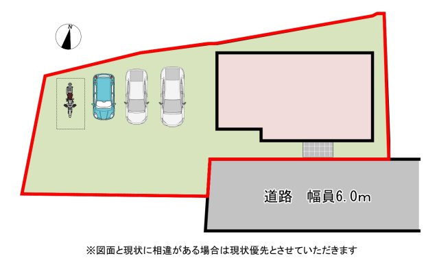 駐車場が広く確保できます　奥にバイクガレージがあります