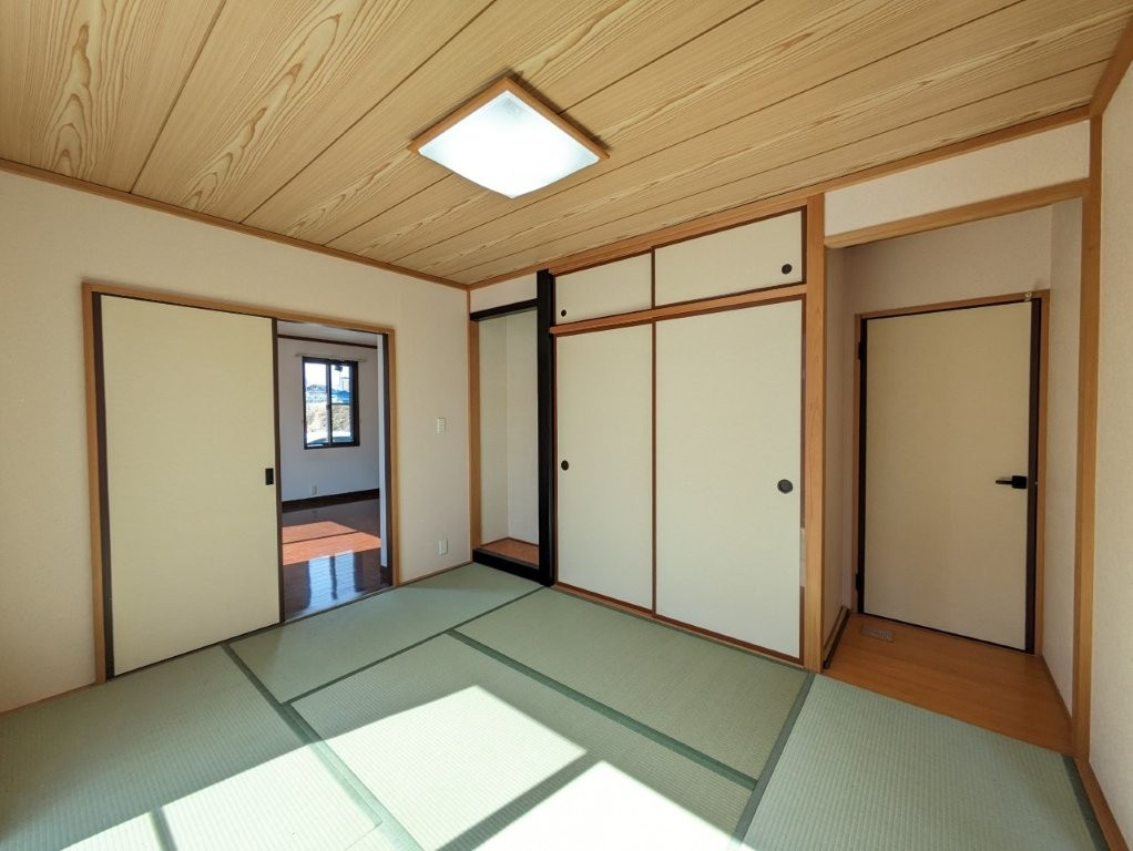 玄関からアクセスできる和室　客間としても利用できます