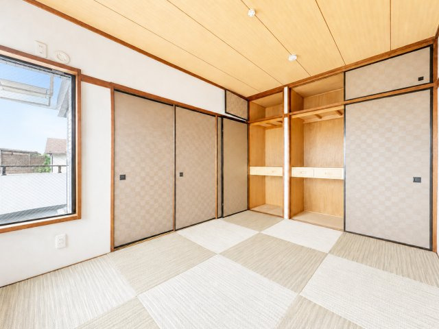 ◆感性を育むプライベートルームはシンプルでスマートな空間。好みの空間で読書をしたり、音楽を聞いたりと一人の時間も充実したものにできます。