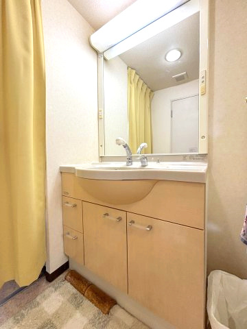 【パークサイド南大沢の独立洗面台】