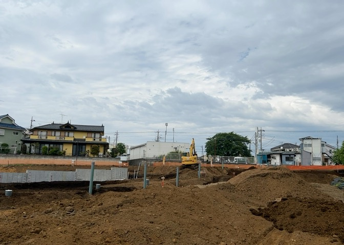 家を建てる前提で土地を探している場合、地盤の丈夫さは譲れない条件の一つです。地盤が脆弱だと追加工事が必要となります。また、過去に地盤沈下や液状化現象を起こした土地は、できるだけ避けた方がいいでしょう。