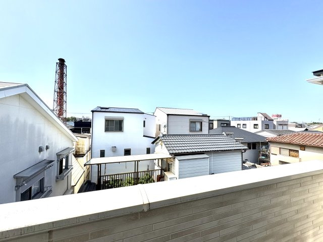 3階南側バルコニーから