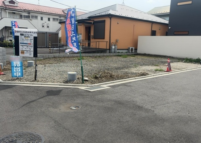 人が暮らすうえで日光は大切な要素となります。日当たりの良さは譲れないポイントですね。併せて近くに大きな建築物の建築予定がないか、あるいはそれが可能な土地が近くにないか事前に確認することもお勧めします。