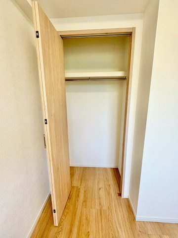 収納が豊富で、暮らしやすさに配慮した間取りです。
