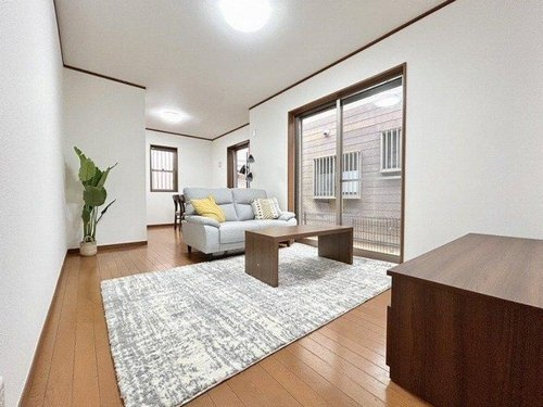 伊勢原市高森台1丁目　中古一戸建て