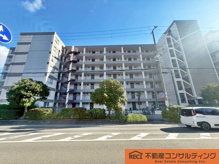 外観：328000621229