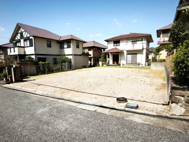 南側向きなので陽当たり良好です