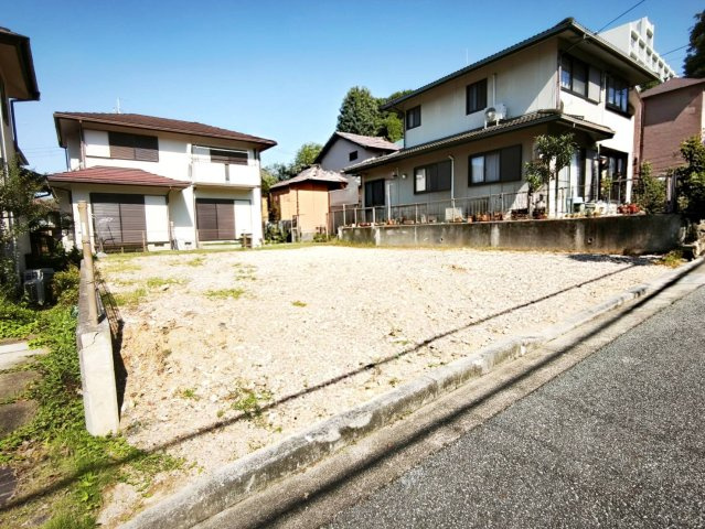 前面道路も広いので風通しも良いです